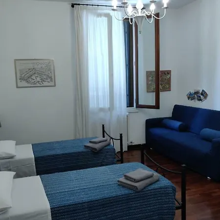 Ca' Burcio Apartman Velence