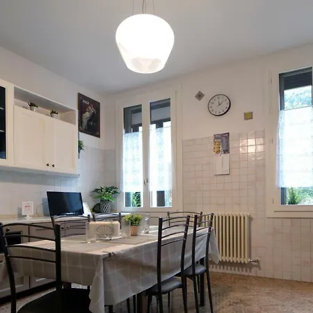 Ca' Burcio Apartman *